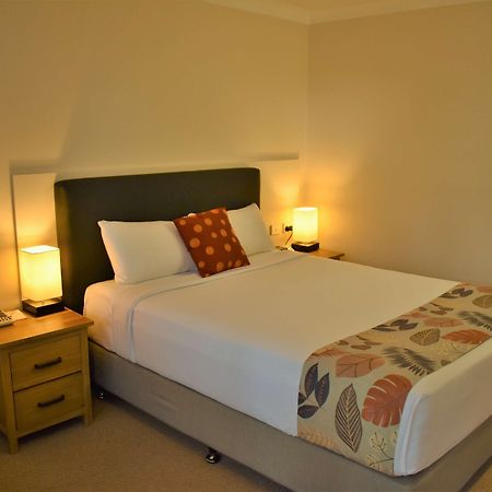 Best Western Parkside Motor Inn Кофс-Харбор Экстерьер фото