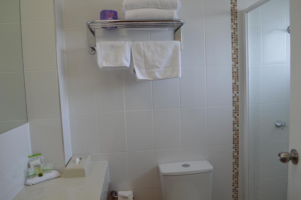 Best Western Parkside Motor Inn Кофс-Харбор Номер фото