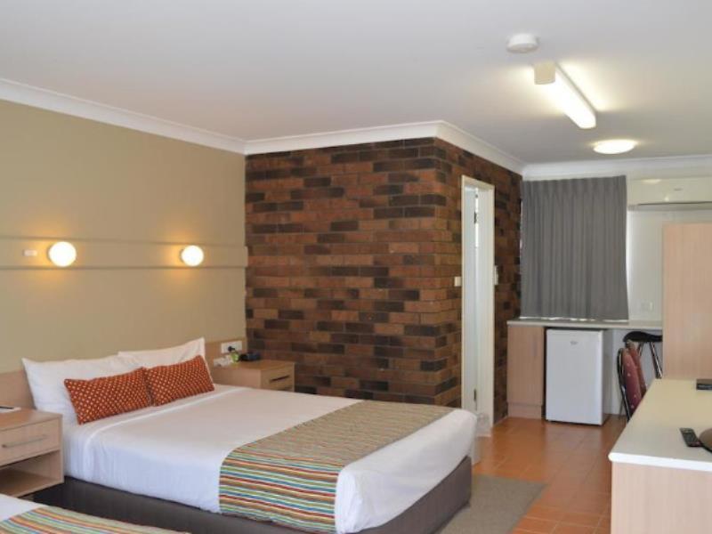 Best Western Parkside Motor Inn Кофс-Харбор Экстерьер фото